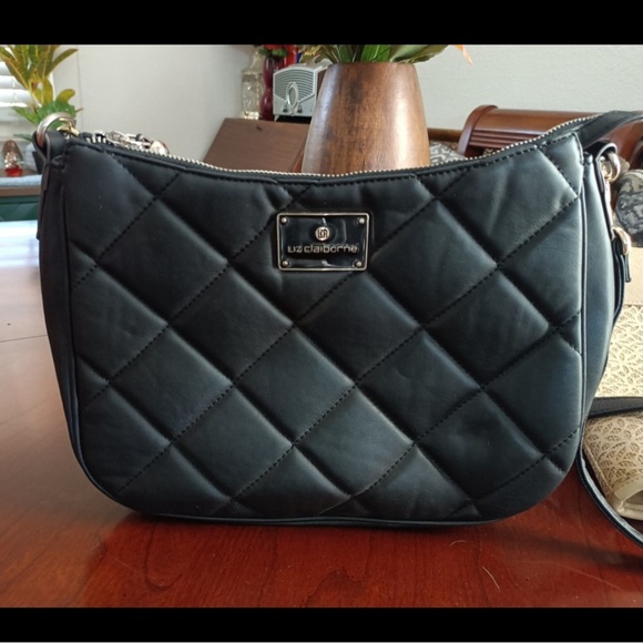 Liz Claiborne Black Quilted Shoulder Bag - Picture 1 of 8